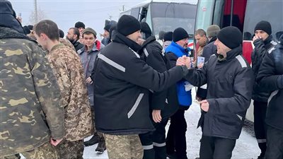 الإمارات: وساطة جديدة بين روسيا وأوكرانيا تنجح في إطلاق سراح 300 أسير