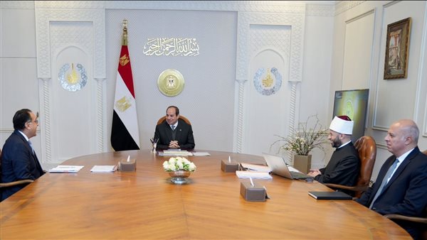 الرئيس السيسي ووزير