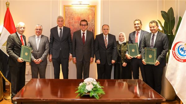 جانب من توقيع البروتوكول