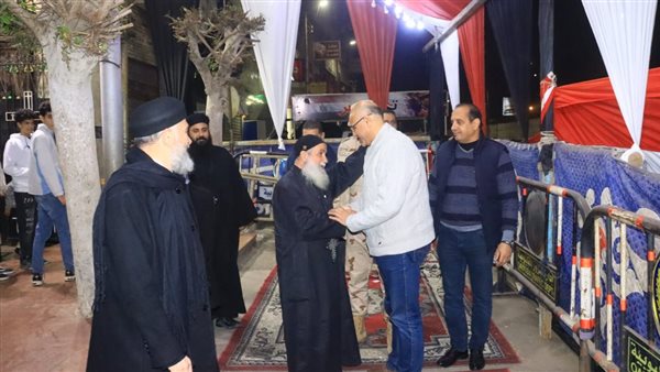 جانب من زيارة محافظ