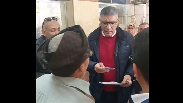 محافظ الجيزة بالمركز