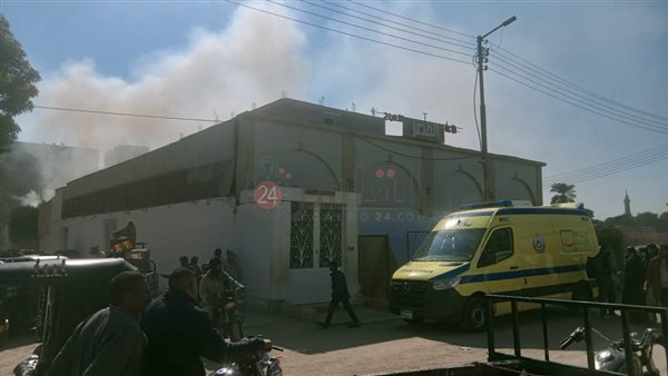 نشوب حريق في مخزن