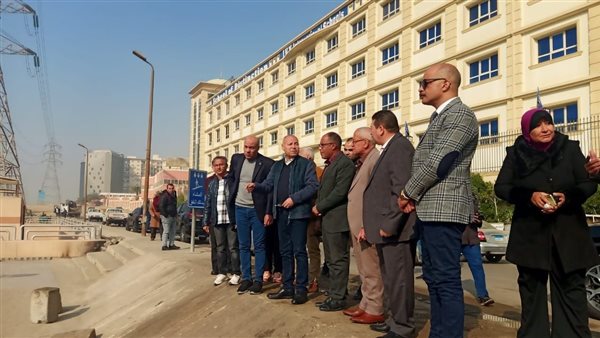 محافظ القاهرة خلال