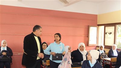 مدير تعليم الجيزة: تطبيق أعلى معايير الدقة في الرصد والتصحيح خلال امتحانات منتصف العام