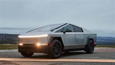 تسبب في إصابة 7 أشخاص.. انفجار سيارة تسلا عند مدخل فندق ترامب الدولي | بث مباشر