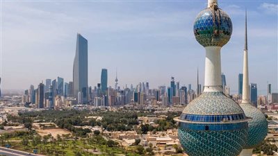 طقس حار ورطب مع رياح متقلبة وأمواج معتدلة تسود الكويت اليوم الأربعاء