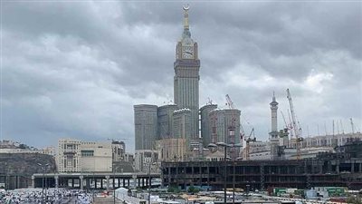 طقس السعودية اليوم يشهد أمطارًا رعدية وأتربة مثارة في عدة مناطق