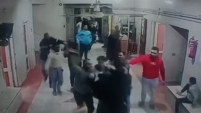 ممرض مستشفى التبين المركزي يحذف منشوره بالاستقالة بعد واقعة التعدي عليه ويرفض التعليق