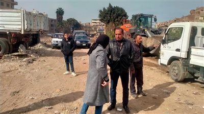 في استجابة سريعة من المحافظ.. إزالة 300 طن مخلفات ورتش مباني وتركيب أعمدة إنارة بشبين القناطر 