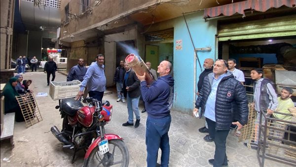 رئيس حي الوراق خلال