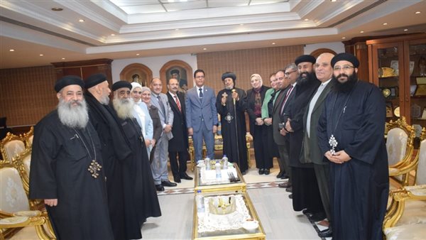 جانب من التهنئة