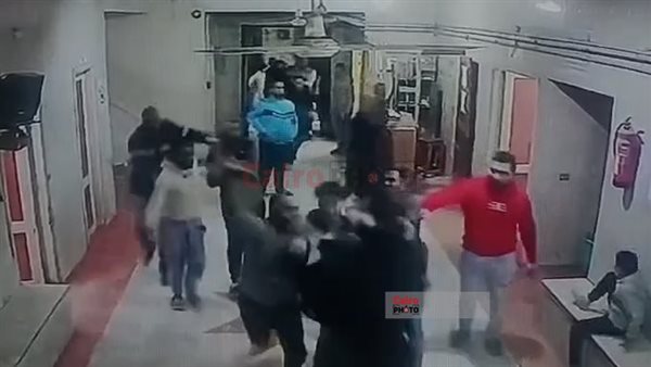  اعتداء مجموعة من