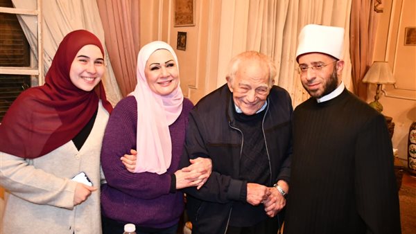  في لفتة إنسانية