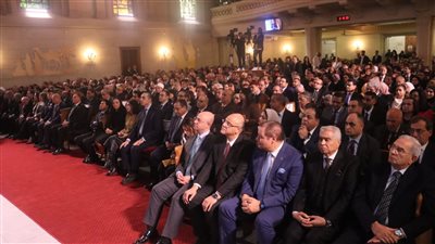 محافظ القليوبية يشهد قداس عيد الميلاد المجيد بالكنيسة الإنجيلية بقصر الدوبارة