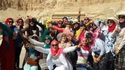 اعرف بلدك.. رحلات قطار الشباب تنعش السياحة الداخلية بالأقصر