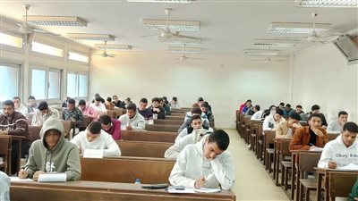 عميد تجارة حلوان: امتحانات نهاية العام تسير بشكل جيد.. والأسئلة في متناول الطلاب