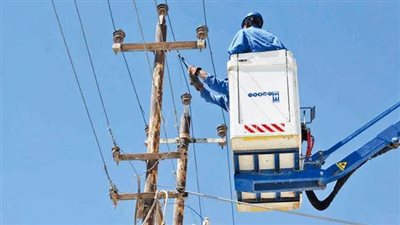 محافظ الوادي الجديد: سقوط برجين كهرباء في واحة الفرافرة بسبب سوء الأحوال الجوية 