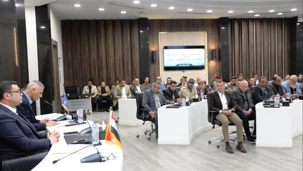 مؤتمر صحفي لوزير