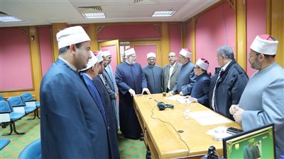 بحضور وكيل الأزهر.. البحوث الإسلامية يعقد المقابلات الشخصية للوعاظ المتقدمين لمسابقة ابتعاث شهر رمضان 