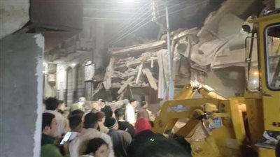 انهيار عقار مكون من 5 طوابق بالدقهلية