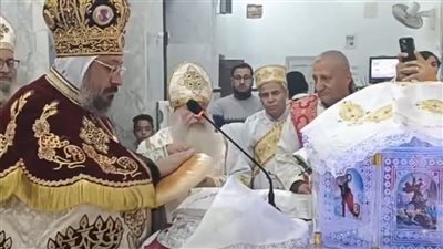 أقباط الوادي الجديد يحتفلون بقداس عيد الميلاد| صور