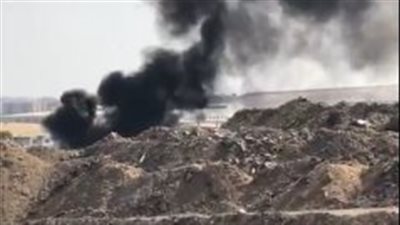 بعد مرور 9 ساعات.. استمرار تصاعد الأدخنة بموقع حريق خط أنابيب بترول بمنطقة الخانكة| بث مباشر 