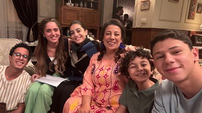 لقطات لـ ياسمينا العبد من كواليس تصوير مسلسل موضوع عائلي 3 | صور