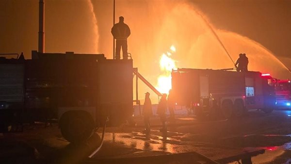 جانب من الحريق