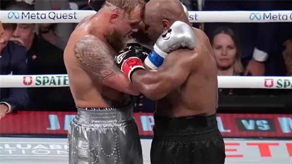 نزال مايك تايسون