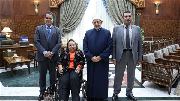 شيخ الأزهر يستقبل