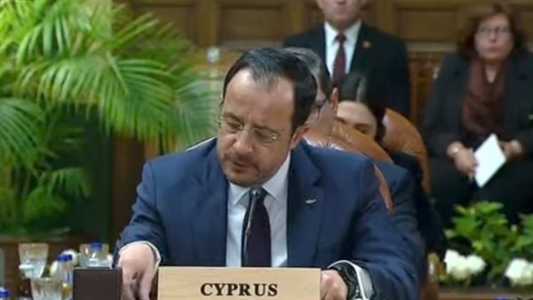 رئيس قبرص خلال القمة