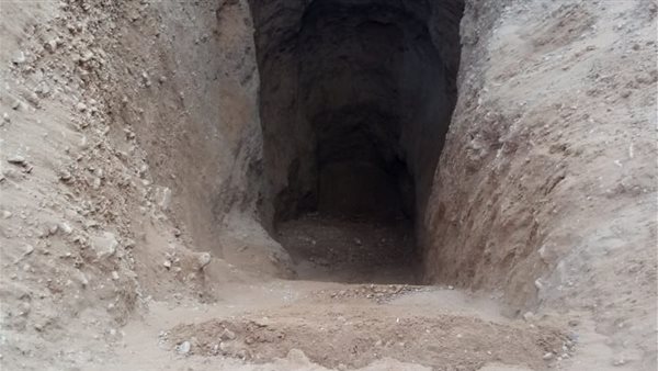 البئر المنهار على