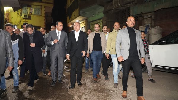 محافظ القاهرة خلال