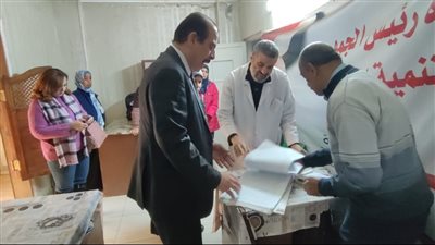 نائب وزير الصحة يوجه بتحويل المتغيبين بمنطقة المعادي الطبية بدون عذر للتحقيق 