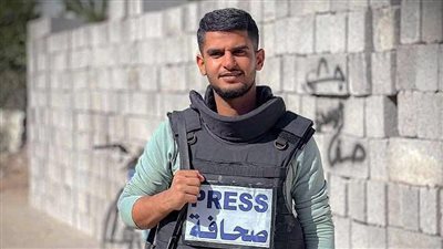 لحق بعمه الشيخ خالد نبهان.. ‏استشهاد الصحفي سائد نبهان بطلق قناص في رقبته