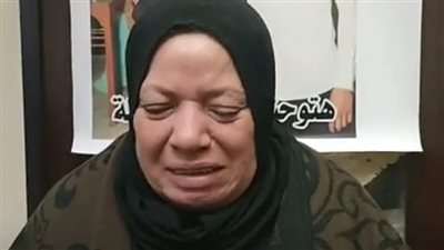 خلاف على تندة ينتهي بمقتل صاحب ورشة ألوميتال بفيصل.. ووالدته: المتهم يتّم ابنه وحرق قلبي| بث مباشر