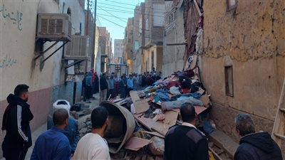 انهيار جزئي لمنزل قديم في كوم أمبو بأسوان دون إصابات