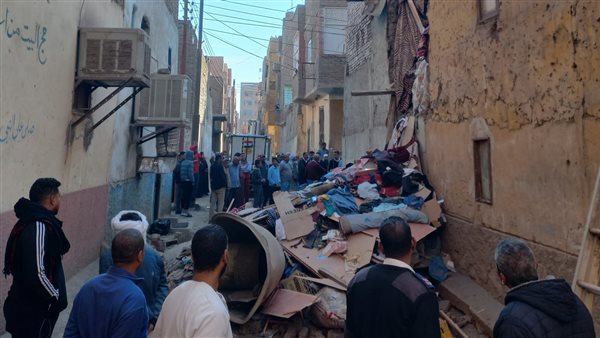 انهيار جزئي لمنزل