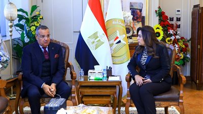 استضافة مهرجان الهجن ومشروع التجلي.. وزيرة التنمية المحلية تناقش مع محافظ جنوب سيناء المشروعات المهمة