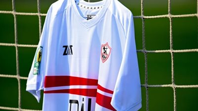 حقيقة ظهور لاعبي الزمالك بقمصان مقلدة في مباراة بلاك بولز بالكونفدرالية