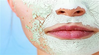 8 وصفات طبيعية للبشرة الجافة.. اعتني ببشرتك الحساسة في الشتاء 