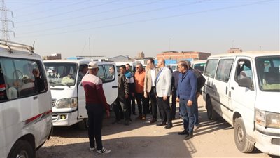 محافظ القليوبية يتابع أعمال النظافة ورفع الإشغالات أعلى وأسفل الطريق الدائري