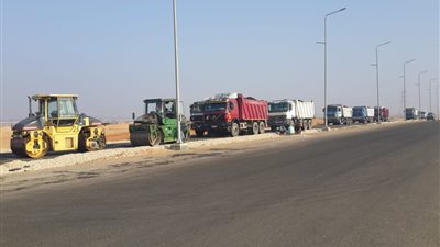 الإسكان: جار استكمال أعمال المحور الرئيسي بمدينة سفنكس الجديدة لربطه بالمحاور الرئيسية