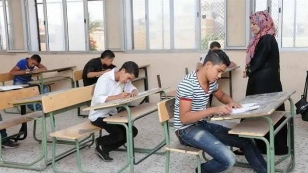 الامتحانات 