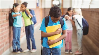 حديث عن التنمر والسخرية.. 5 وصايا نهى عنها الرسول