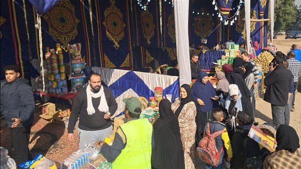 جانب من أسواق اليوم