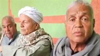 مُعلم بقنا يستقبل 3 يمنيين من طلابه بعد غياب 30 عاما: زيارتهم وفاء ومحبة| بث مباشر 