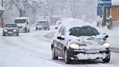 تعطيل الرحلات الجوية.. تحذير لـ15 ولاية أمريكية من السفر بسبب العواصف الثلجية