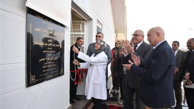 رئيس العربية للتصنيع يفتتح وحدة العلاج الطبيعي بمصانع وشركات الهيئة في مصر الجديدة