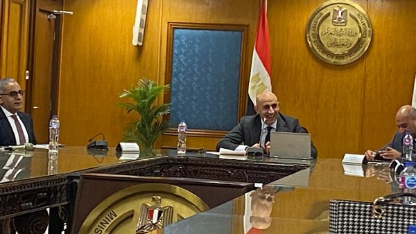 محمد عبد اللطيف وزير